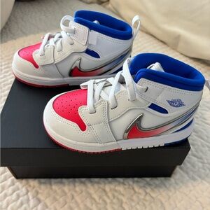 NWT-Jordan Kids Mid-Top Sneakers in White, red, Blue